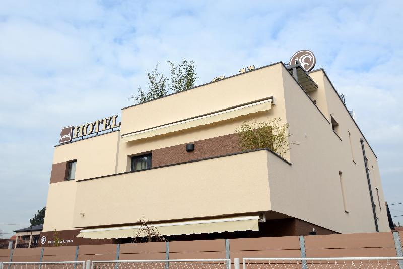 Hotel Gallus Sesvete Exterior foto